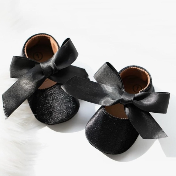 Other - Baby girl black bow shoes (size 12-18 months)